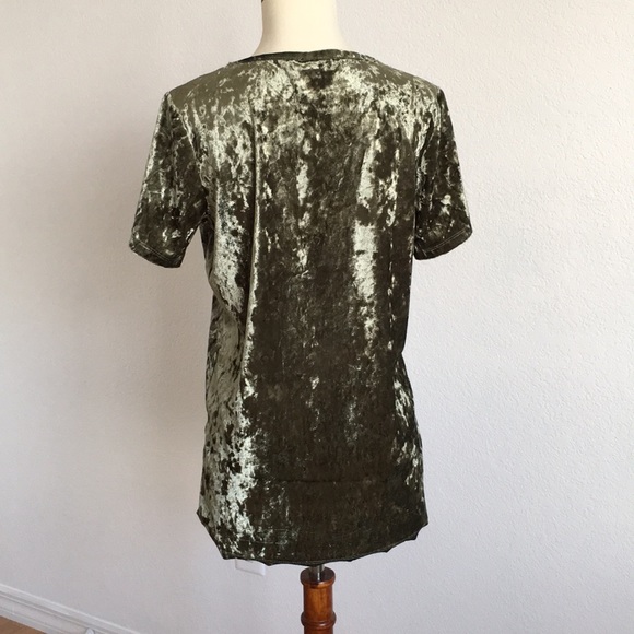Velvet T-Shirt in Olive green. - Picture 4 of 4